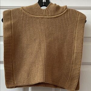 Zara Trendy Hooded Sleeveless Vest